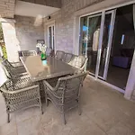 Beautiful Dominika With Private Pool *