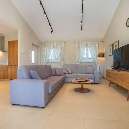Beautiful Dominika With Private Pool Villa *