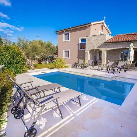 Villa Beautiful Dominika With Private Pool
