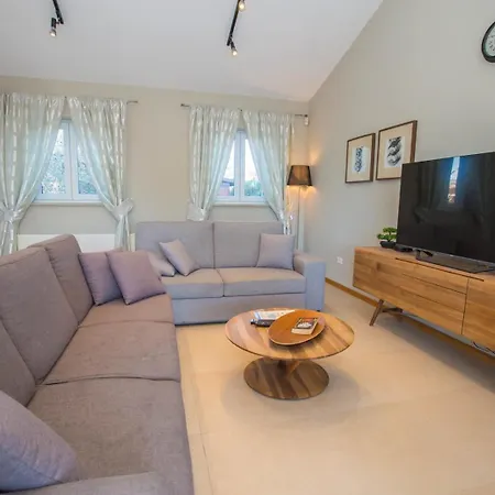 Villa Beautiful Dominika With Private Pool Kastelir