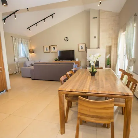 Beautiful Dominika With Private Pool Villa *